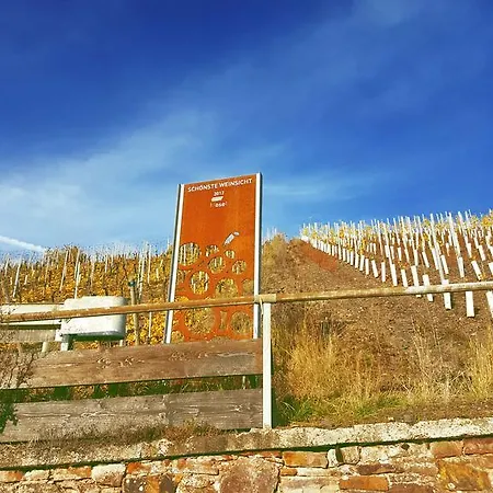 Haus Sonnenschein דירה *