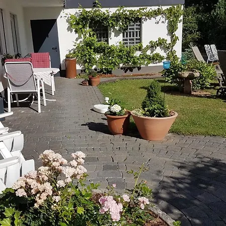 Haus Sonnenschein Apartamento Wiltingen